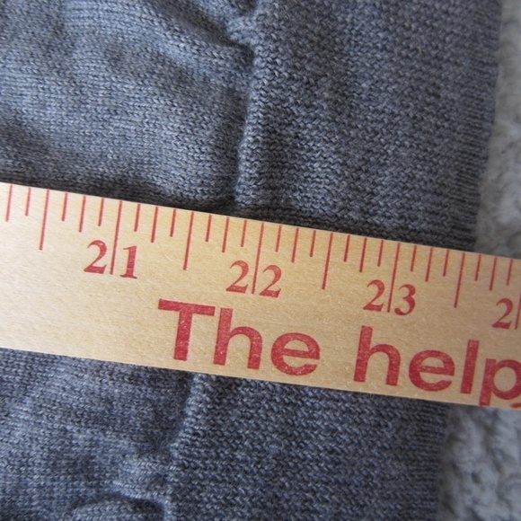 Calvin Klein Sweater Men's M‎ 100% Merino Wool V-Neck Ultra Soft,with **FLAW** - Picture 10 of 15